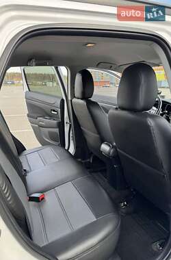 Внедорожник / Кроссовер Mitsubishi ASX 2012 в 