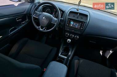 Внедорожник / Кроссовер Mitsubishi ASX 2021 в 