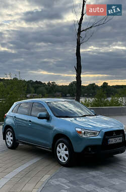 Внедорожник / Кроссовер Mitsubishi ASX 2012 в 