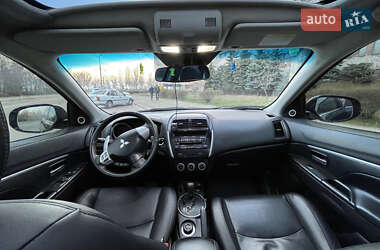 Внедорожник / Кроссовер Mitsubishi ASX 2011 в 