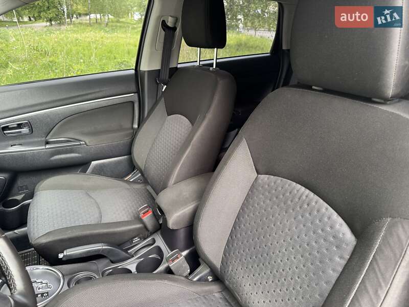 Внедорожник / Кроссовер Mitsubishi ASX 2012 в Ровно