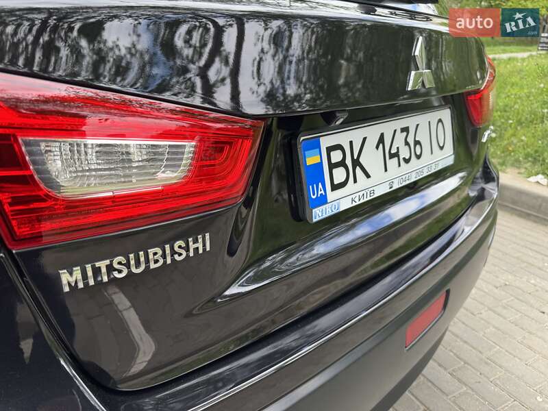 Внедорожник / Кроссовер Mitsubishi ASX 2012 в Ровно