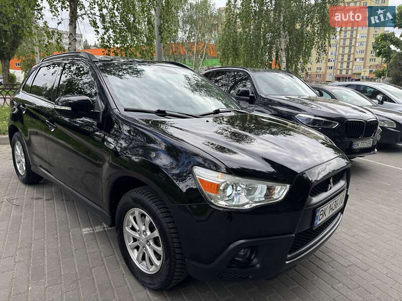 Внедорожник / Кроссовер Mitsubishi ASX 2012 в Ровно