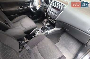 Внедорожник / Кроссовер Mitsubishi ASX 2011 в 