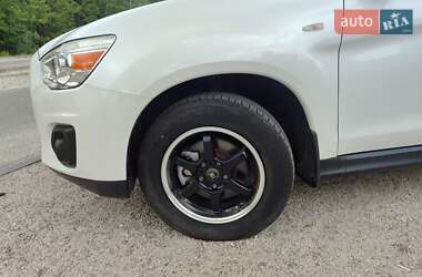 Внедорожник / Кроссовер Mitsubishi ASX 2014 в 