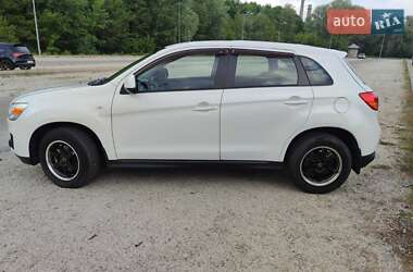 Внедорожник / Кроссовер Mitsubishi ASX 2014 в 