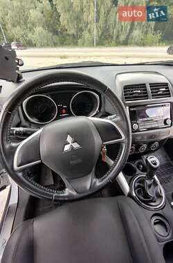 Внедорожник / Кроссовер Mitsubishi ASX 2014 в 