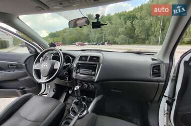 Внедорожник / Кроссовер Mitsubishi ASX 2014 в 