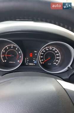 Позашляховик / Кросовер Mitsubishi ASX 2013 в 