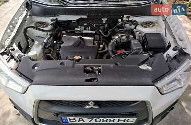 Позашляховик / Кросовер Mitsubishi ASX 2011 в 