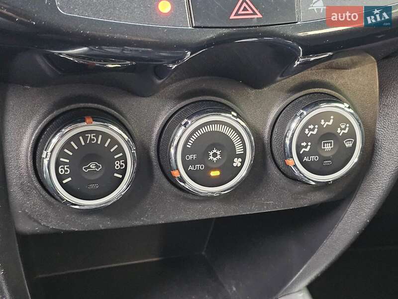 Внедорожник / Кроссовер Mitsubishi ASX 2012 в Киеве