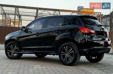 Внедорожник / Кроссовер Mitsubishi ASX 2014 в 
