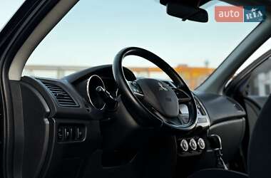 Внедорожник / Кроссовер Mitsubishi ASX 2014 в 