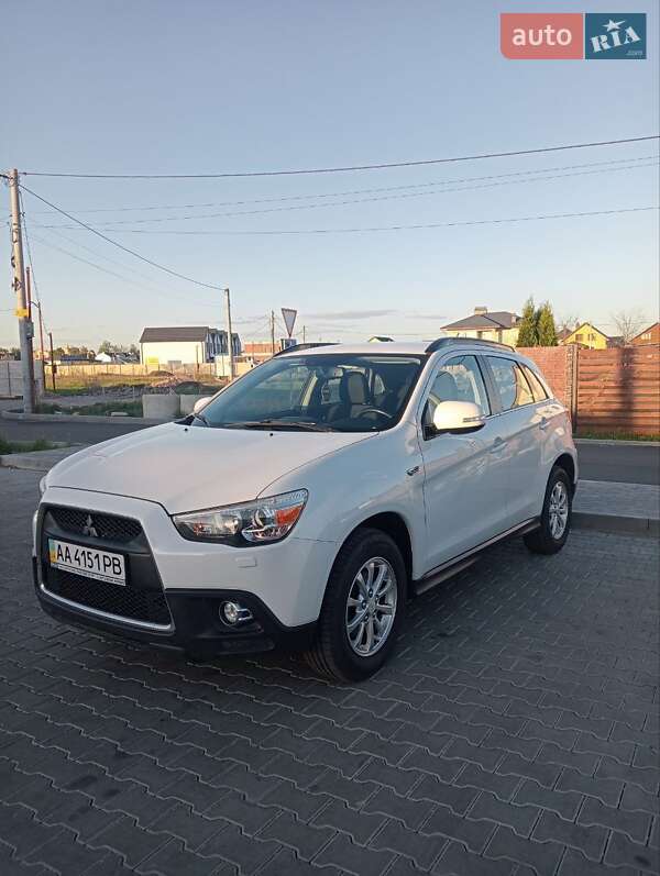 Mitsubishi ASX 2011