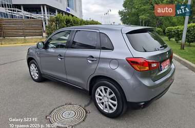 Внедорожник / Кроссовер Mitsubishi ASX 2014 в 