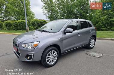 Внедорожник / Кроссовер Mitsubishi ASX 2014 в 