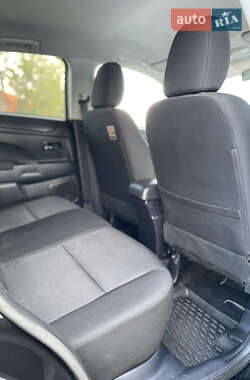 Позашляховик / Кросовер Mitsubishi ASX 2010 в 