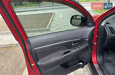 Внедорожник / Кроссовер Mitsubishi ASX 2011 в 