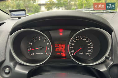 Внедорожник / Кроссовер Mitsubishi ASX 2011 в 