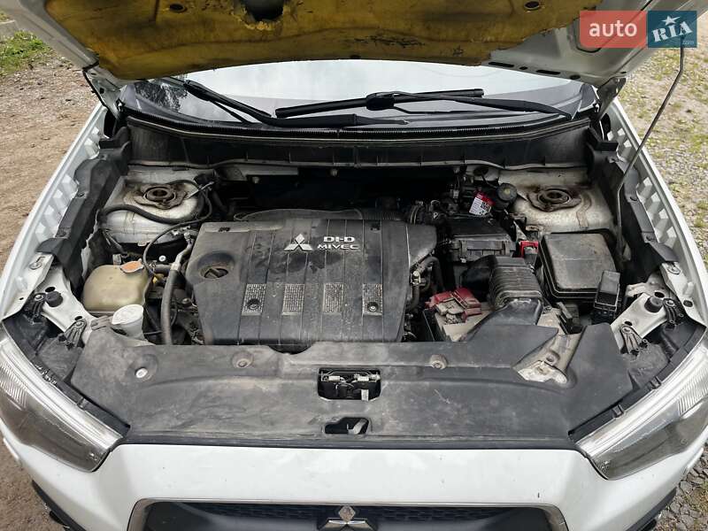 Внедорожник / Кроссовер Mitsubishi ASX 2011 в Новояворовске