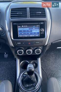 Позашляховик / Кросовер Mitsubishi ASX 2014 в 