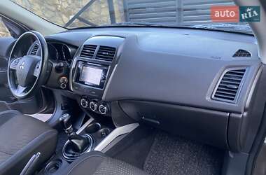 Позашляховик / Кросовер Mitsubishi ASX 2014 в 