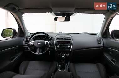 Внедорожник / Кроссовер Mitsubishi ASX 2012 в 
