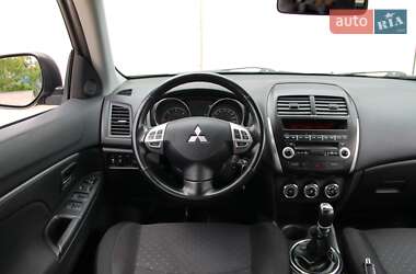 Внедорожник / Кроссовер Mitsubishi ASX 2012 в 