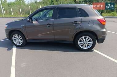 Внедорожник / Кроссовер Mitsubishi ASX 2010 в 