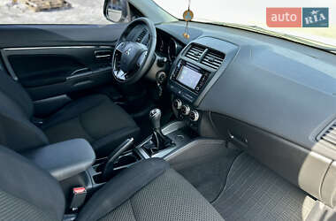 Внедорожник / Кроссовер Mitsubishi ASX 2021 в 