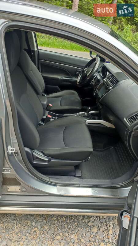 Внедорожник / Кроссовер Mitsubishi ASX 2010 в Пятихатках