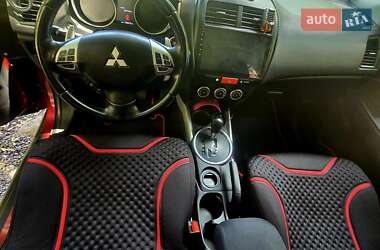 Внедорожник / Кроссовер Mitsubishi ASX 2011 в 