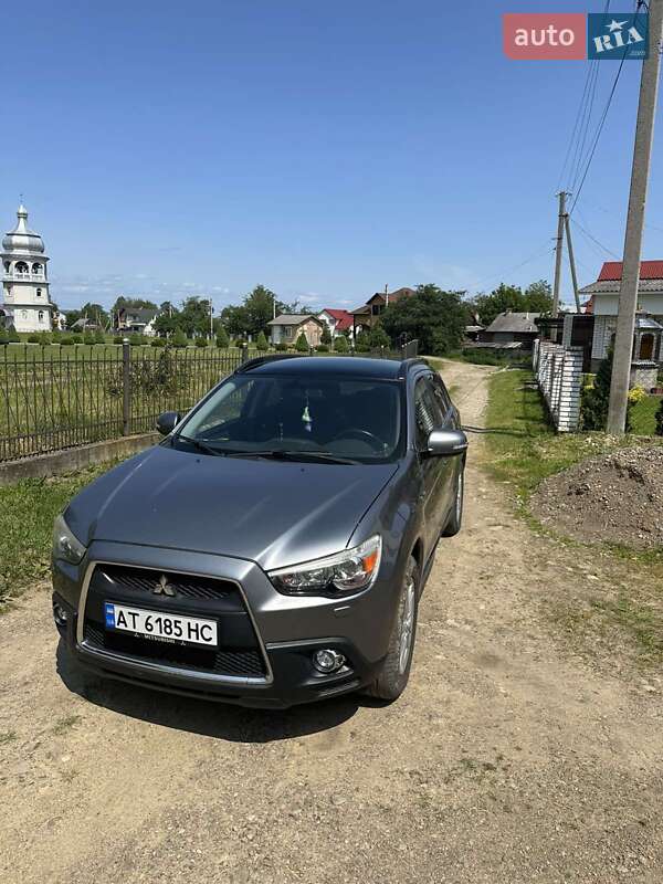 Внедорожник / Кроссовер Mitsubishi ASX 2012 в Перегинском