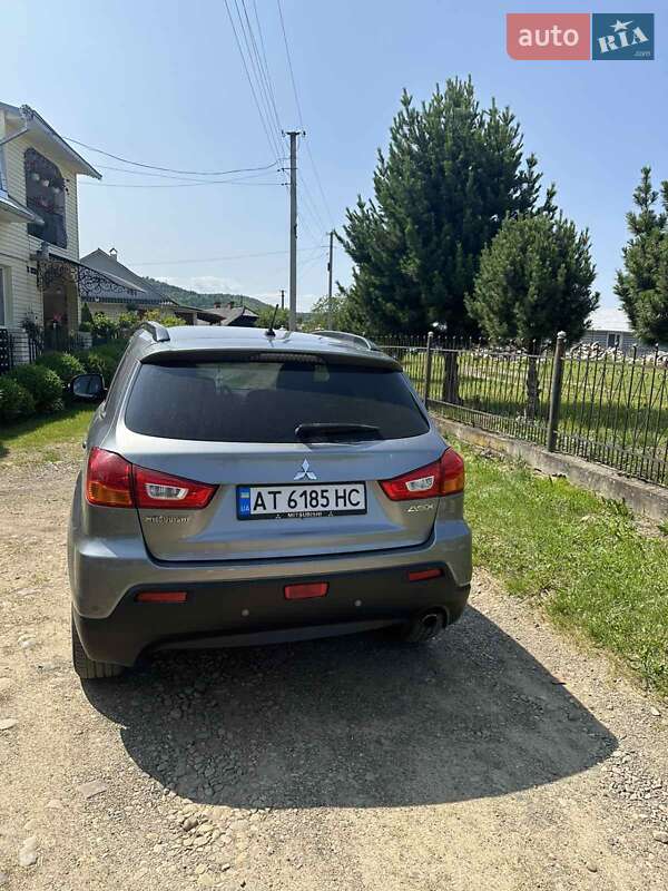 Внедорожник / Кроссовер Mitsubishi ASX 2012 в Перегинском