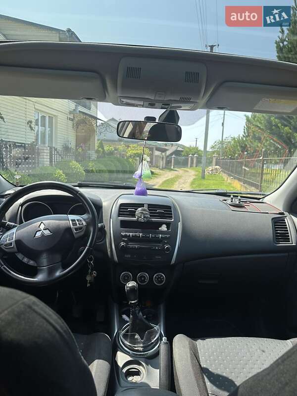 Внедорожник / Кроссовер Mitsubishi ASX 2012 в Перегинском