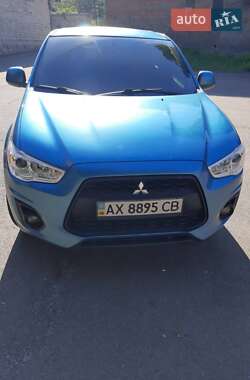 Внедорожник / Кроссовер Mitsubishi ASX 2013 в 