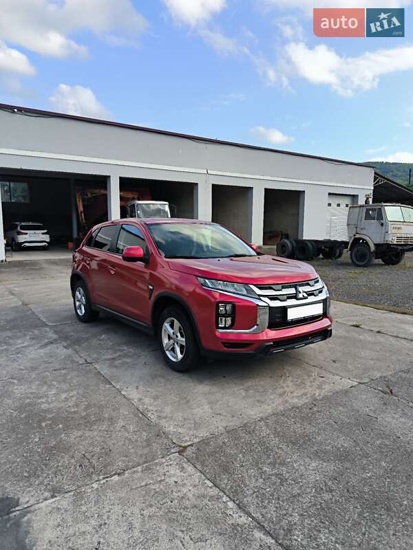 Внедорожник / Кроссовер Mitsubishi ASX 2019 в 