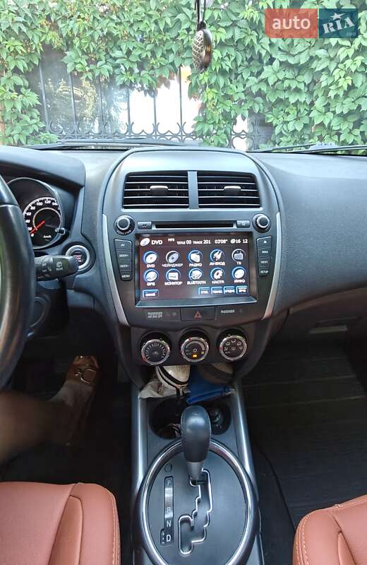 Позашляховик / Кросовер Mitsubishi ASX 2012 в Одесі