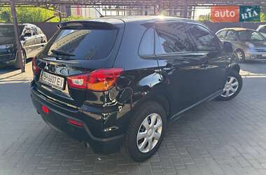 Внедорожник / Кроссовер Mitsubishi ASX 2012 в 