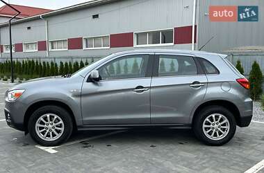 Внедорожник / Кроссовер Mitsubishi ASX 2013 в 