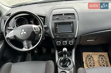 Внедорожник / Кроссовер Mitsubishi ASX 2013 в 