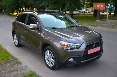 Внедорожник / Кроссовер Mitsubishi ASX 2010 в 