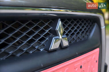 Внедорожник / Кроссовер Mitsubishi ASX 2010 в 