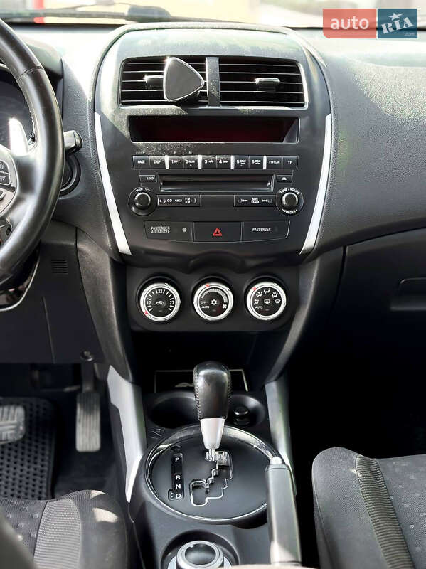 Внедорожник / Кроссовер Mitsubishi ASX 2010 в Новомосковске