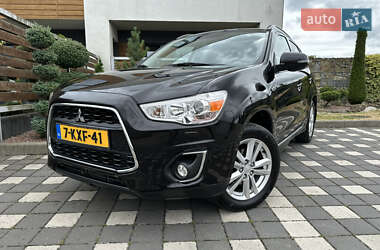 Внедорожник / Кроссовер Mitsubishi ASX 2014 в 
