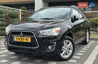 Внедорожник / Кроссовер Mitsubishi ASX 2014 в 