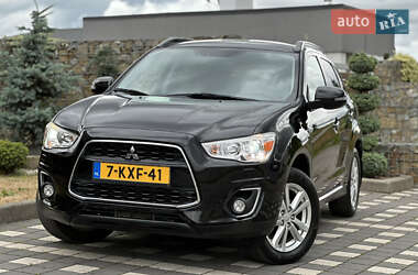 Внедорожник / Кроссовер Mitsubishi ASX 2014 в 