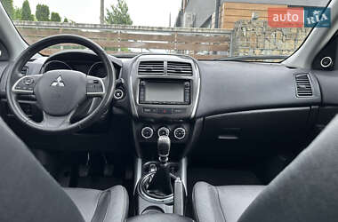 Внедорожник / Кроссовер Mitsubishi ASX 2014 в 