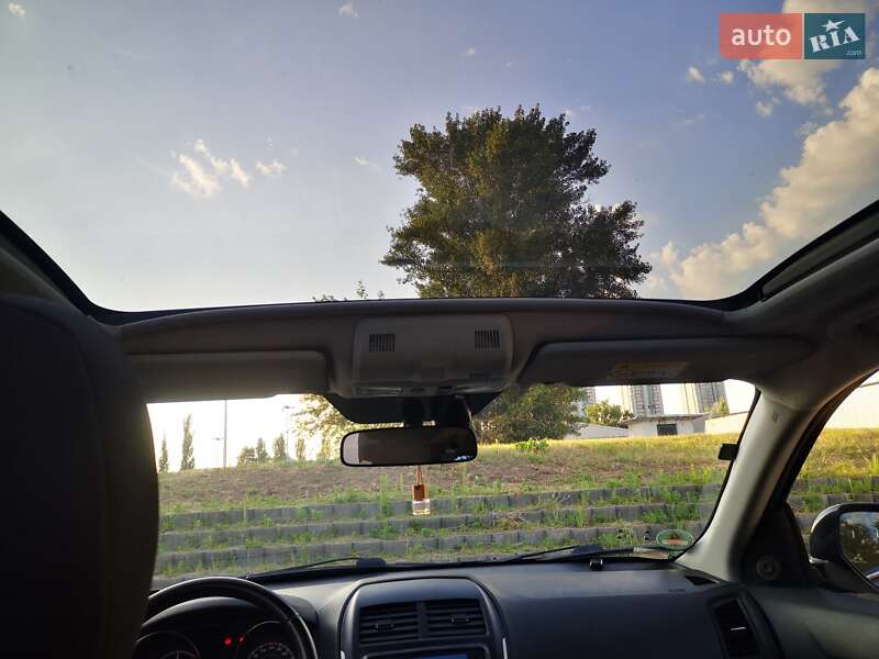 Позашляховик / Кросовер Mitsubishi ASX 2014 в Києві