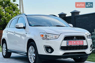Внедорожник / Кроссовер Mitsubishi ASX 2014 в 
